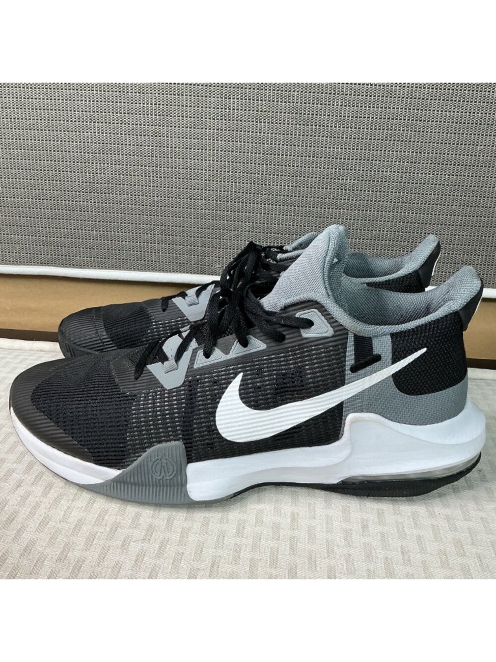 Men's Nike Air Max Impact 3 Basketball Shoes Sneakers Men’s Size 16 Black Gray